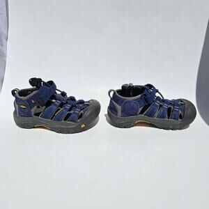 KEEN Newport H2 Unisex Kids Navy Fisherman Sandals Hook & Loop Closed Toe